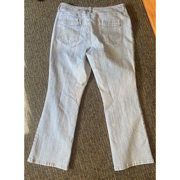 Chico's Jeans Womens Sz 2 Blue Light Wash Denim platinum Straight Leg Stretch - Picture 5 of 7